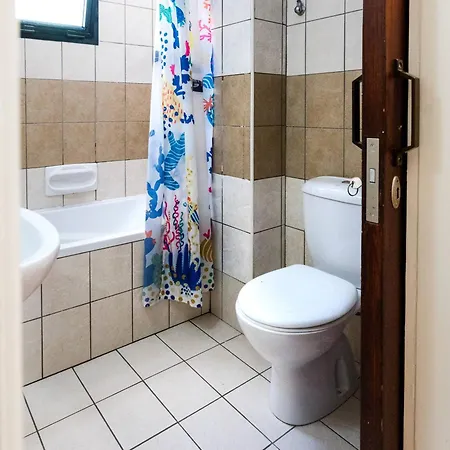 Nissus Urban Хостел *